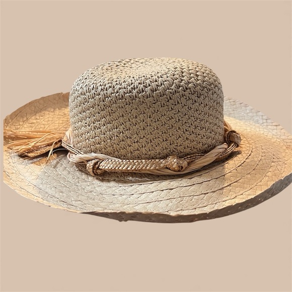 American Vintage Accessories - Stylish Western Tan Straw Hat